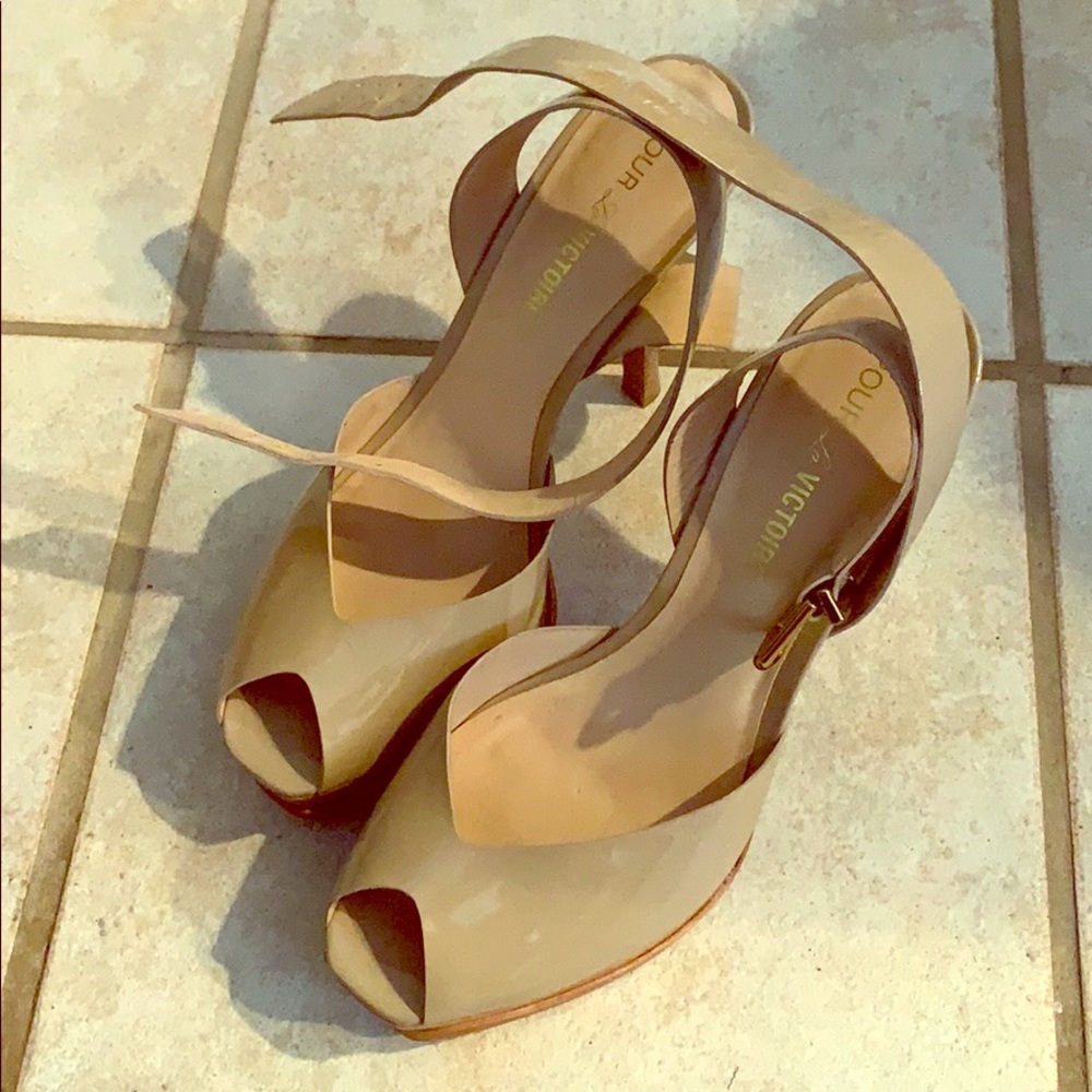 Pour la Victoire heals